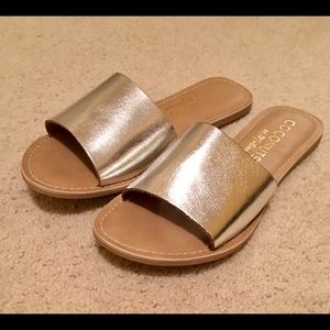 Coconuts cabana sandals- new without tag